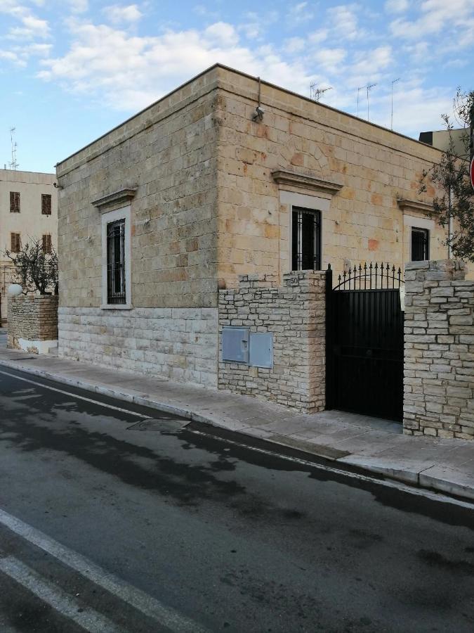 Villa Tre Metri Sopra Il Mare à Bisceglie Extérieur photo