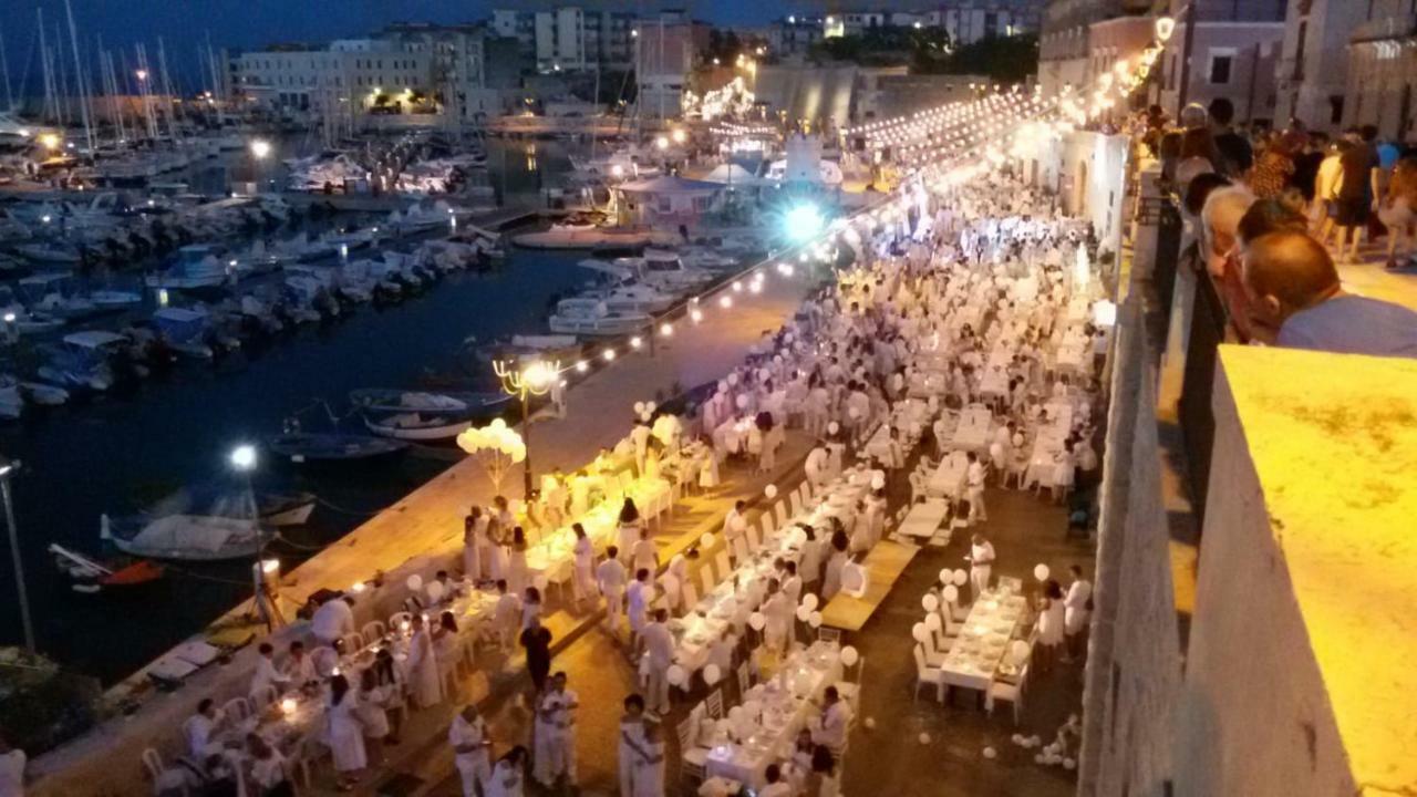 Villa Tre Metri Sopra Il Mare à Bisceglie Extérieur photo